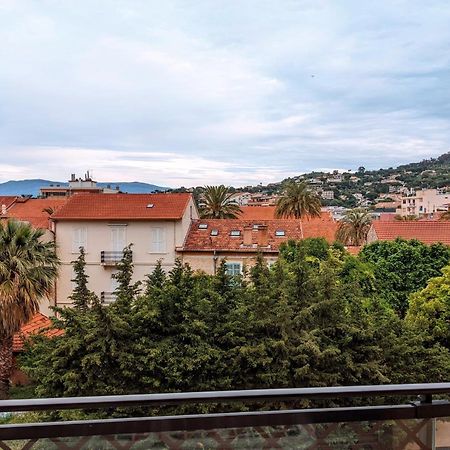 Cannes Cosy Holiday Home Exterior photo